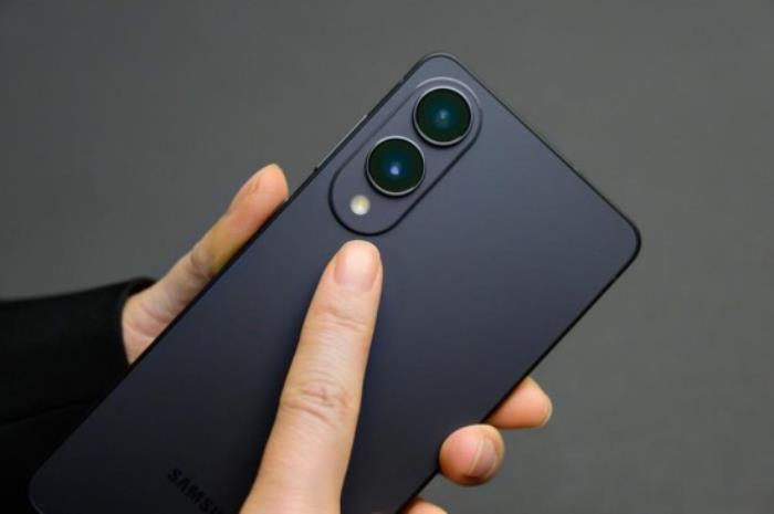 满载创新理念 设计团队分享三星Galaxy S25 Edge的幕后故事