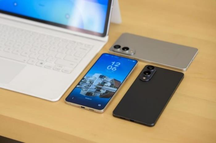 感受极致轻薄 三星Galaxy S25 Edge远超期待