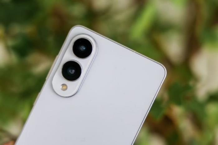 感受极致轻薄 三星Galaxy S25 Edge远超期待
