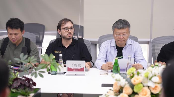 热烈欢迎清华五道口金融学院EMBA师生参访心言集团，共探人工智能新未来