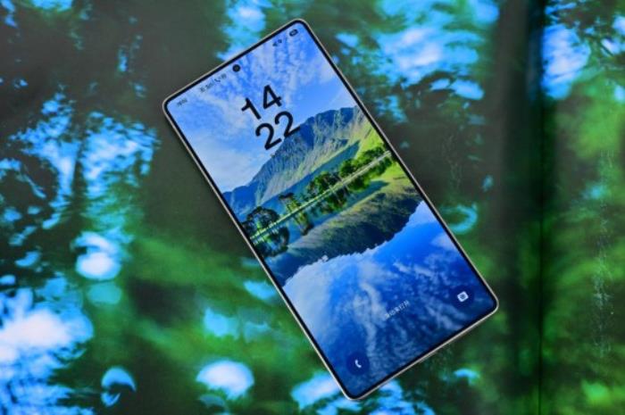 三星Galaxy S25 Ultra测评：重塑影像与AI体验新格局的安卓机皇