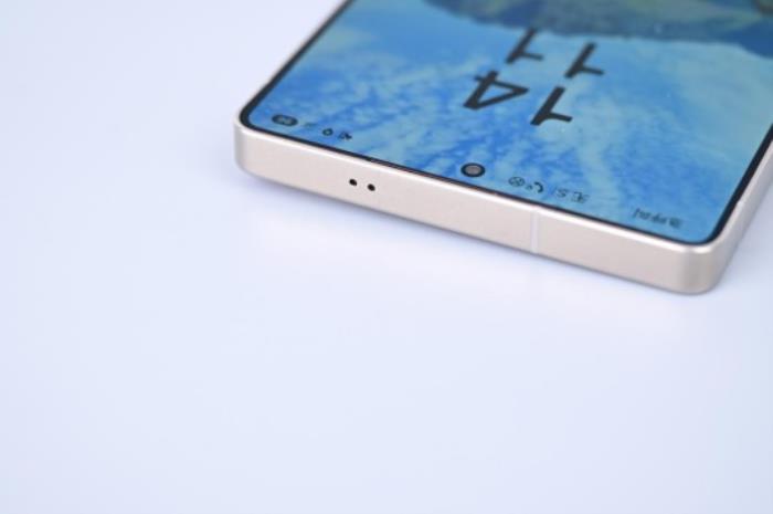 三星Galaxy S25 Ultra测评：重塑影像与AI体验新格局的安卓机皇