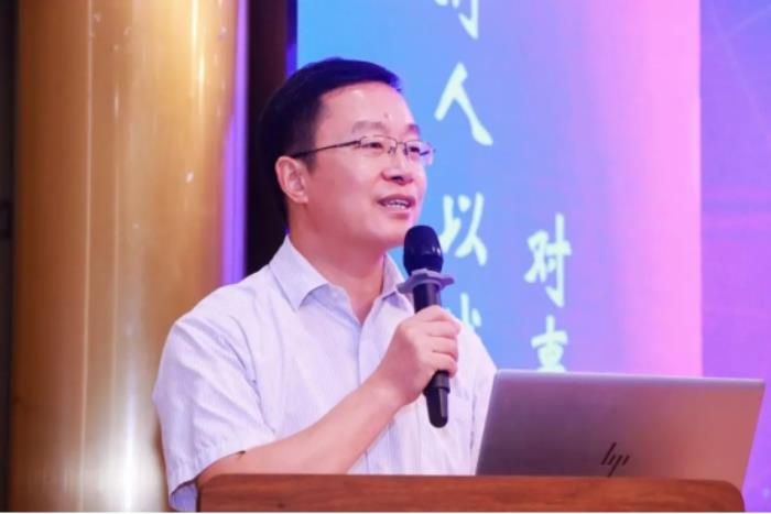 注入科技动能，打开智慧之窗——“阿尔法蛋AI公益”情暖深圳同泽学校