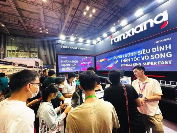 技术深潜驱动产业变革：领德创携云存储云存储AIoT产品矩阵惊艳IEAE 2025越南国际电子展