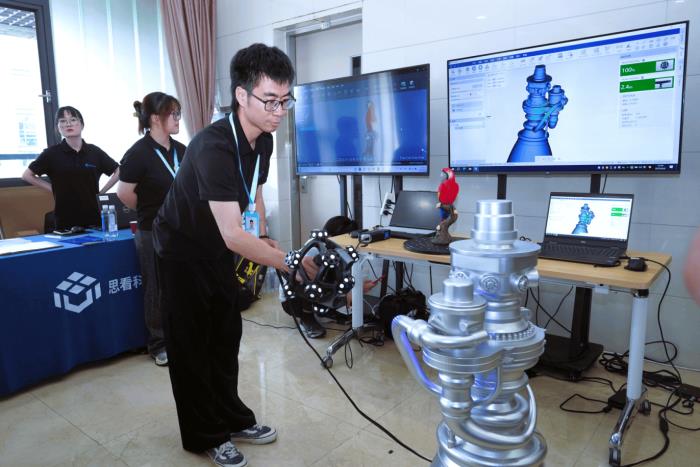 思看科技联合浙江大学机械工程学院产教融合研讨会顺利举行