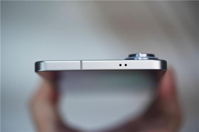 终于又见轻薄旗舰机！三星Galaxy S25 Edge全面评测：也许这才是智能手机的本质