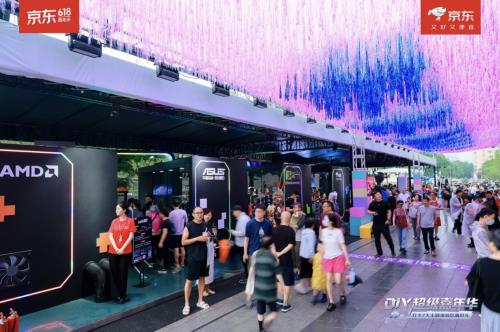 大牌DIY尖货现场体验 京东MALL北京双井店DIY嘉年华成网红打卡地