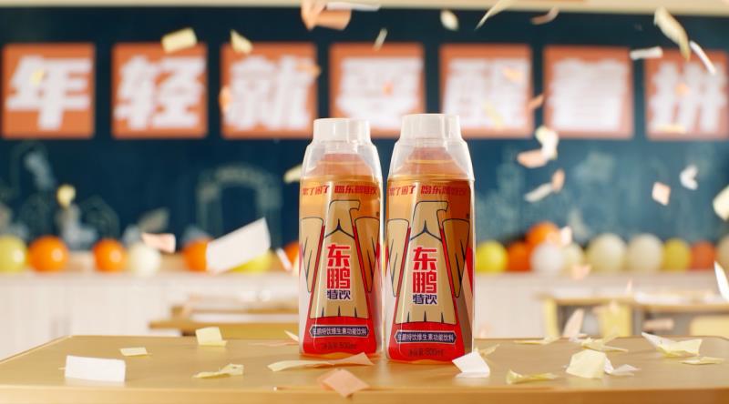 民族品牌创新标杆：小米「芯」突破与东鹏饮料「质价比」突围