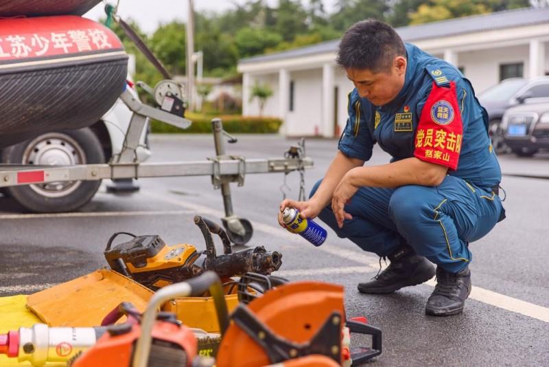 WD-40雨季公益行动专业赋能江苏防汛救援，筑牢安全防线