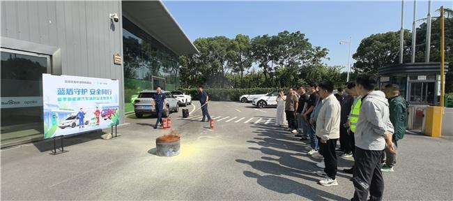 树立行业安全标杆！全国多地消防部门携手萝卜快跑，探索共治新模式