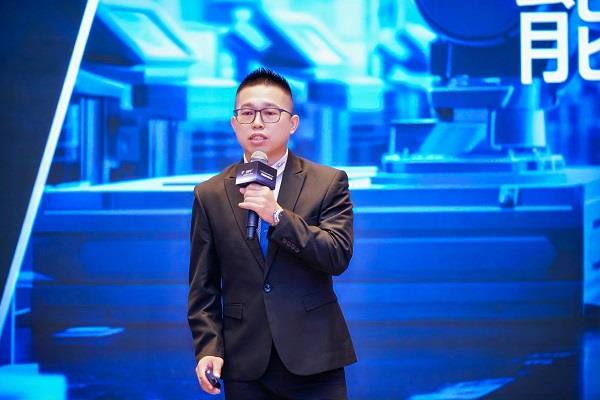 从工业自动化到智能机器人双轨道战略布局 