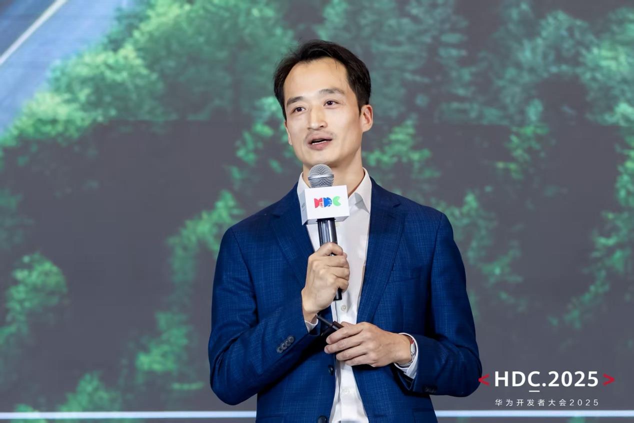 持续战略投入，华为云Stack做智能时代更懂政企的云