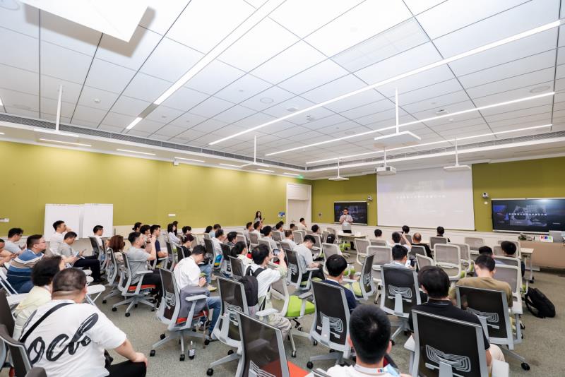 以高效成本方案破解老房改造难题，华为鸿蒙智家赋能智能化改造