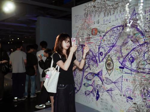 代码编织艺术生命，研学点亮美育未来 ，《数字世界的生命体》艺术展览圆满收官