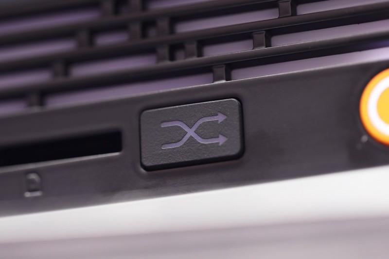 “跟上AI时代”？不，我就是时代！磐镭YO1 AMD锐龙AI Max+395桌面AI超算中心
