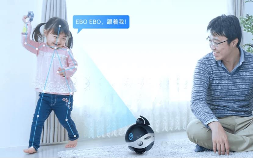 优刻得 x Enabot，全球80万人都在用的家庭机器人