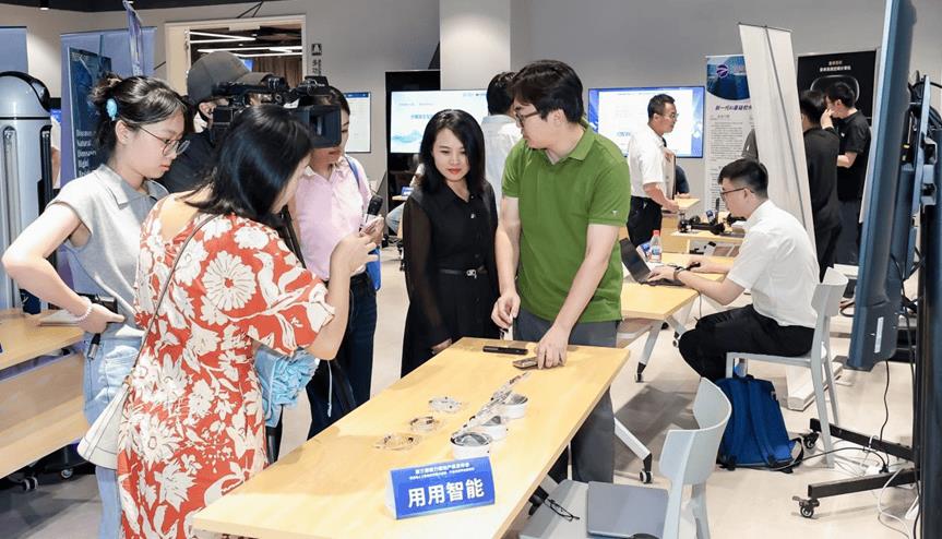 福田发布19款AI硬核产品，达成千万级订单，成果亮眼！