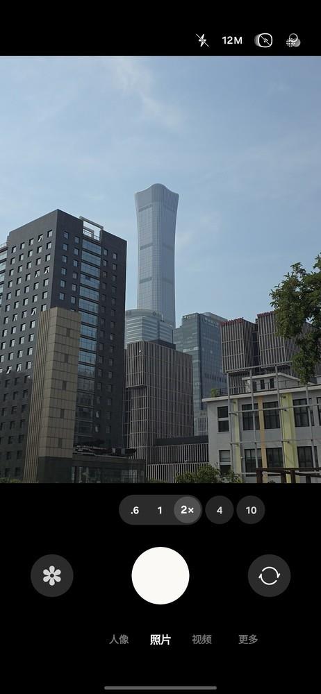三星Galaxy S25 Edge：当轻薄成为潮流