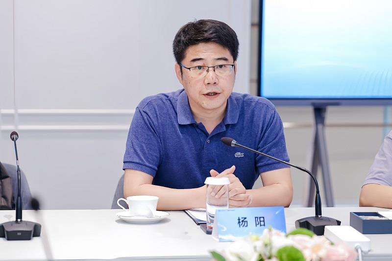 电子科技大学 鲲鹏昇腾科教创新孵化中心揭牌，打造中国算力生态“成电范式”