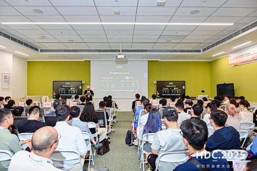 从“停车”到“智行”，捷停车与华为打造智感停车场景闭环重塑用户体验