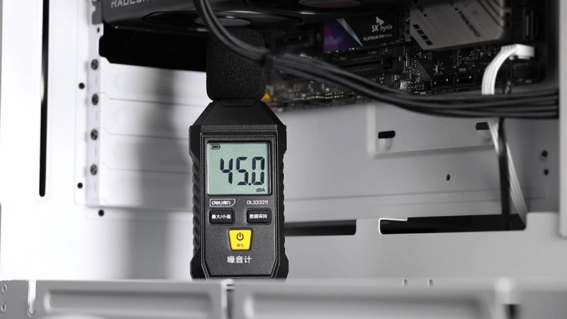 撼讯RX 9060XT暗黑犬16G评测：玩转平衡艺术，性能与静音我全都要