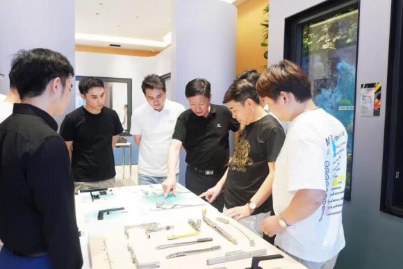 CMECH希美克工厂开放周迎江苏门窗协会代表团 共探智造新高度