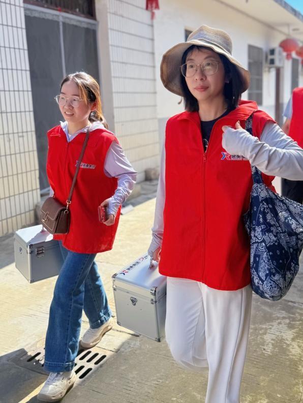科技蕴温情，善意满巢湖！骁柔集团“E家人”送健康公益行动首站正式启动！