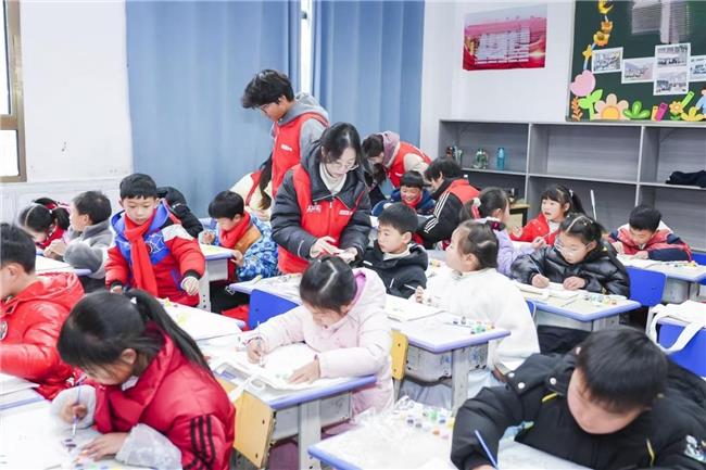 科技向善：“美好假期”第十一季携手高校共谱乡村振兴新篇章