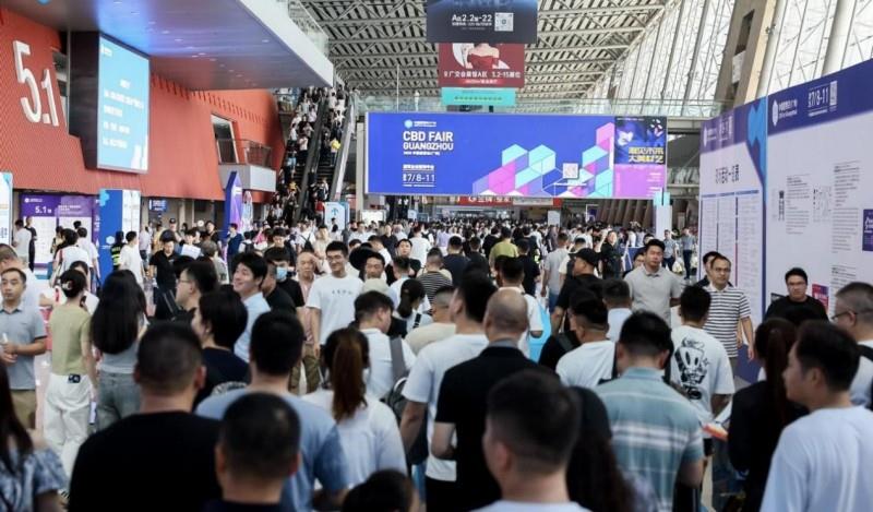 2025 广州建博会盛大启幕，上海浦东智能照明联合会携手共筑智能照明新辉煌