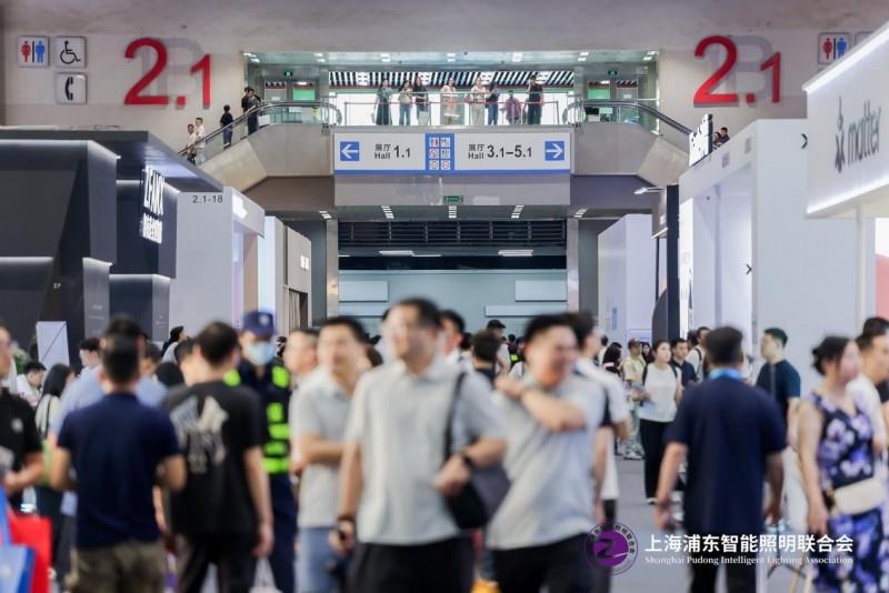 2025 广州建博会盛大启幕，上海浦东智能照明联合会携手共筑智能照明新辉煌