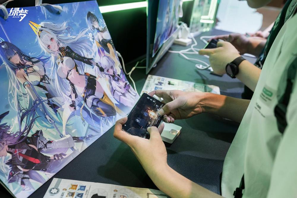 二次元ACT新游燃动BW2025《绿梦：时空之声》展台引爆现场试玩热潮