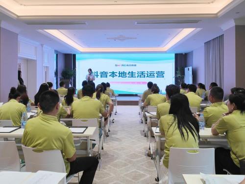 亮剑华中！QD瓷砖Q粉节华中战区奋勇向“新”
