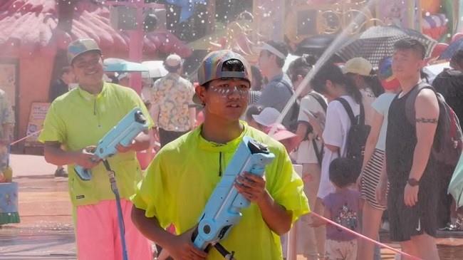 暑假酷爽一夏 佳能EOS R7游乐园实拍体验