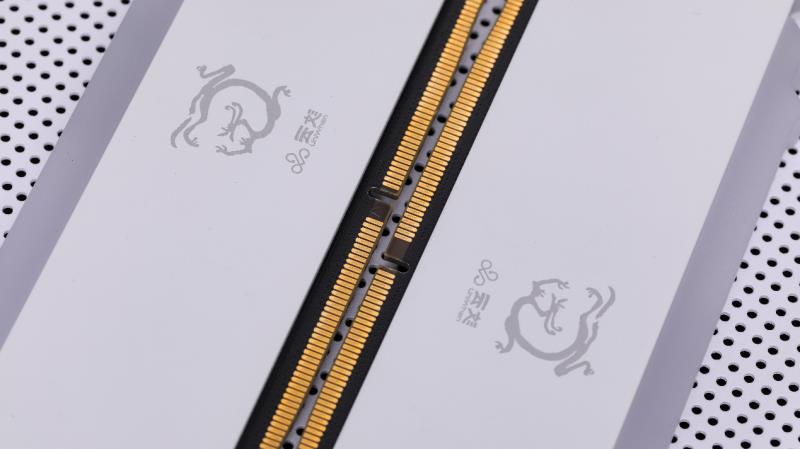 “居家避暑”装机必备，云彣「煌」系列DDR5 7200 48GB内存评测
