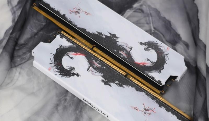 国韵性价比再攀高峰，云彣绫龙系列48GB DDR5内存首测