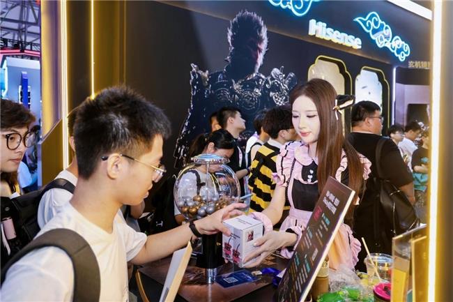 海信电视E8Q Pro燃爆2025 ChinaJoy，三大硬核技术重塑影游视界