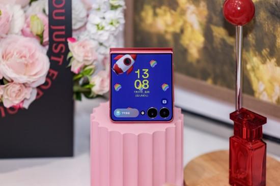 体验全面进化 三星Galaxy Z Flip7是你的首选小折叠