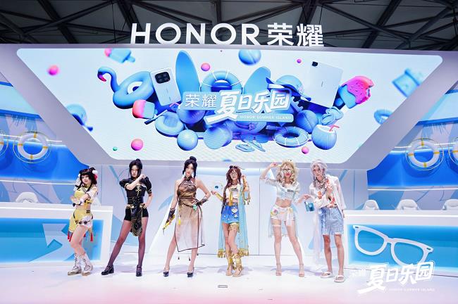 荣耀GT Pro亮相2025ChinaJoy：硬核科技与沉浸体验引爆玩家热情