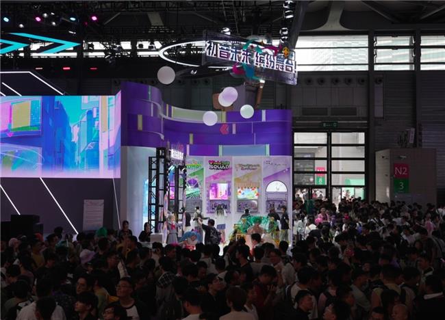 朝夕光年首次亮相ChinaJoy  携多款新游矩阵震撼登场